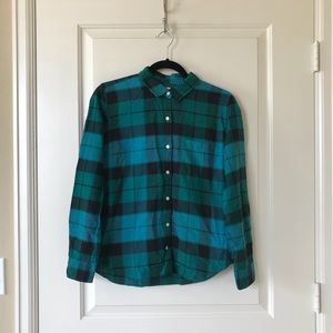Gap green plaid shirt, petite size S